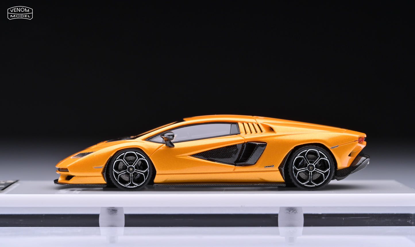 [Premium Resin Model] FuelMe Neo 1:64 Lamborghini Countach LPI 800-4 Arancio Aten Orange