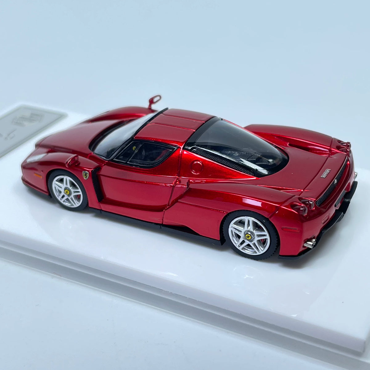 HG 1:64 Enzo Metallic Red
