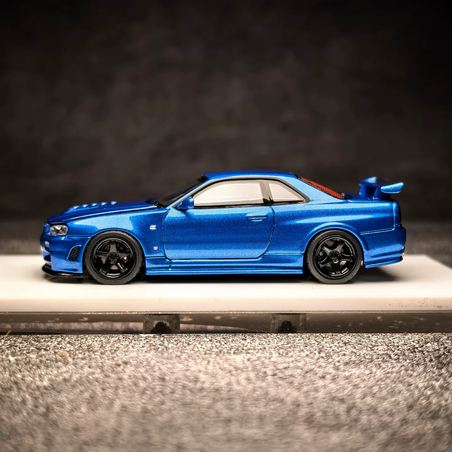 Motorhelix 1:64 Nissan Skyline GT-R R34 Nismo Z-Tune Bayside Blue Openable Front Hood Detailed Engine Official Licensed (Premium Box Packaging)