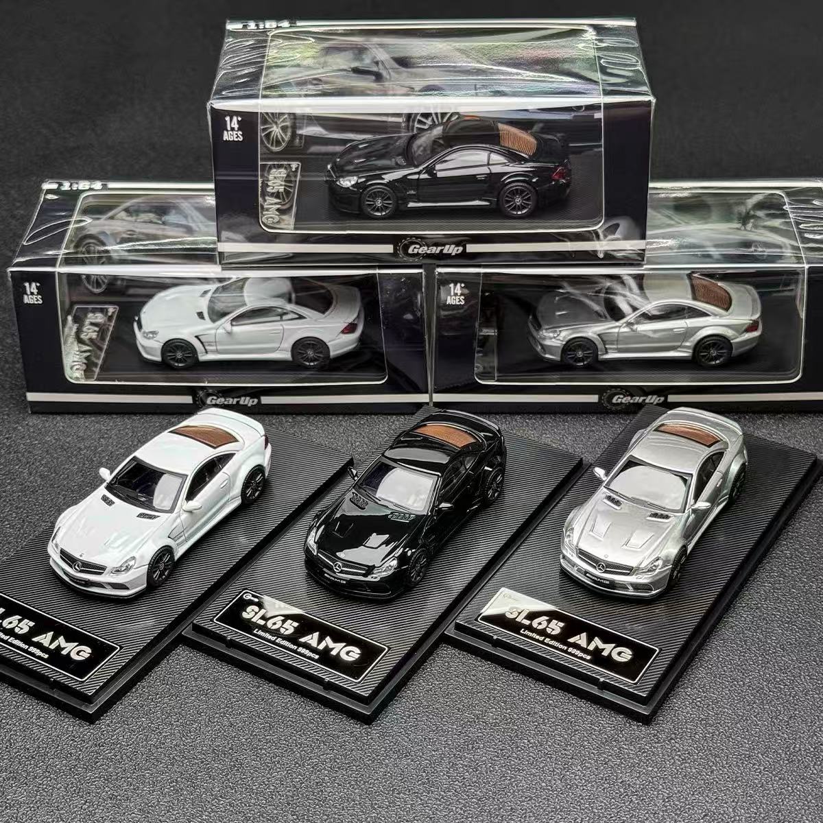 Gear Up Model 1:64 Mercedes-Benz SL65 AMG Black Series R230 2008 White