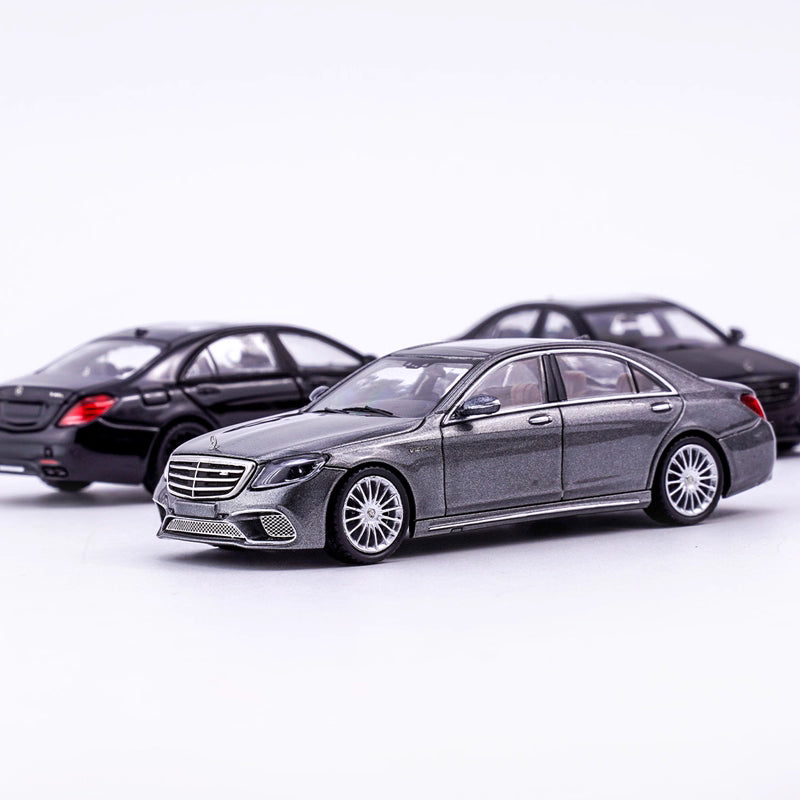 King Model 1:64 Mercedes-Benz S-Class W222 AMG S65L V12 Long Wheel Base Titanium Grey Limited 999 Pieces