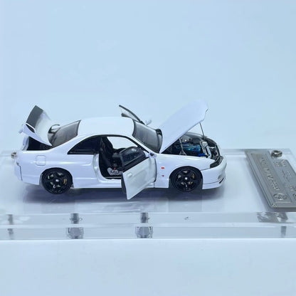 Focal Horizon 1:64 GT-R R33 Skyline BCNR33 Original White with Decal Stickers (ALL OPEN Doors and Hoods with Detailed Engine) Premium Case and Box Packaging