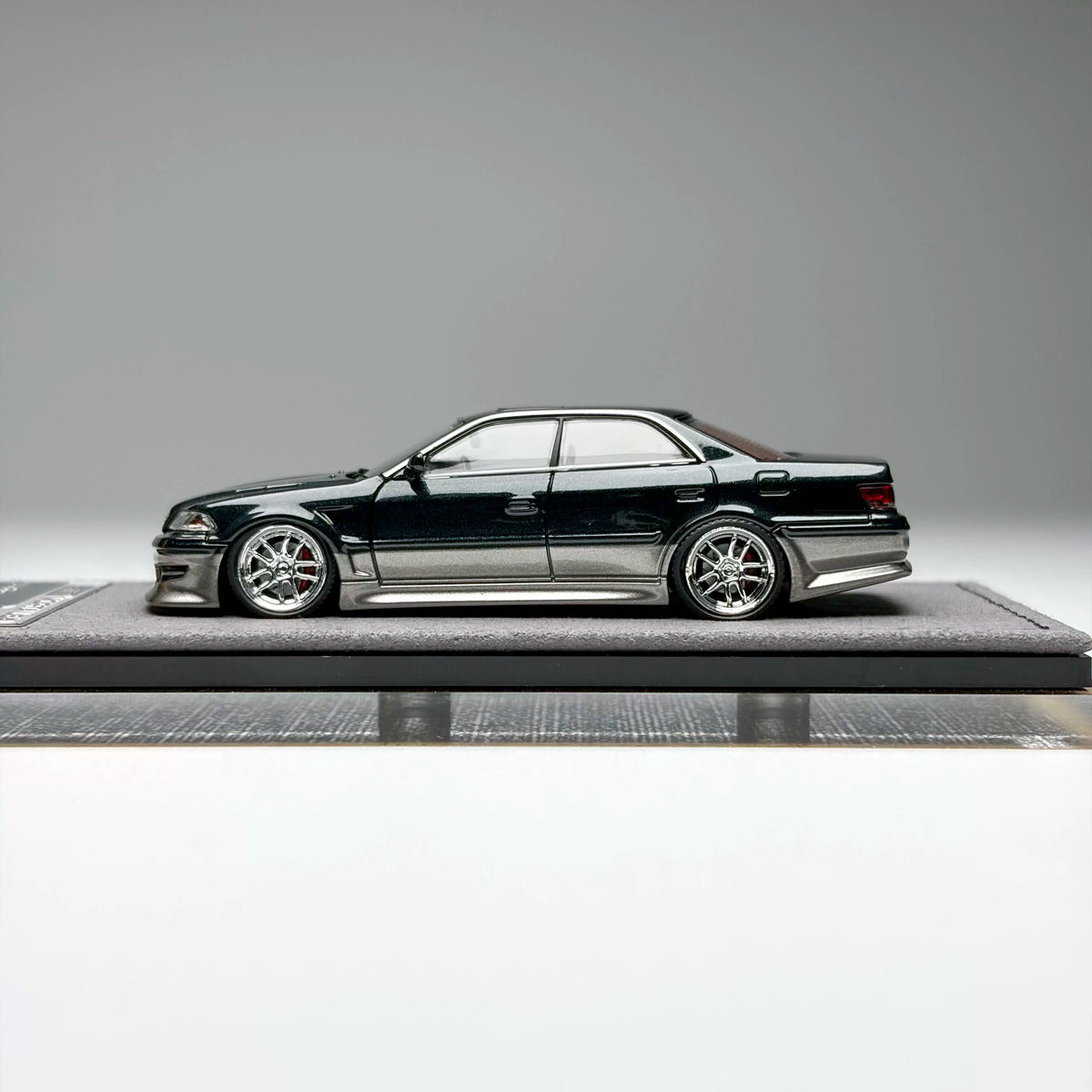Mortal 1:64 The Ridge Mark II JZX100 Dark Green Metallic / Gun Metallic Openable Front Hood Detailed Engine in Premium Box Packaging
