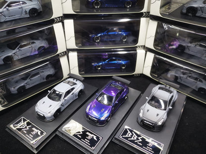 Big Boy Studio 1/64 Nissan Skyline GT-R R35 Chameleon Changing Colour Purple and Blue