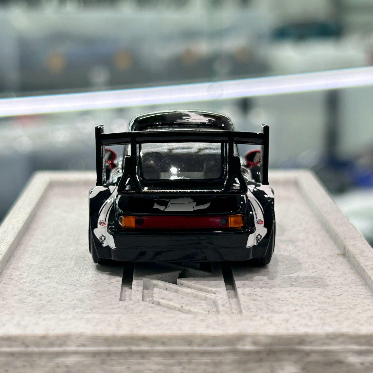 Demon King Auto 1:64 RWB 930 Skeleton Rexy Dinosaur Cute Q Car in Premium Box Packaging (Random Tongue Colour)