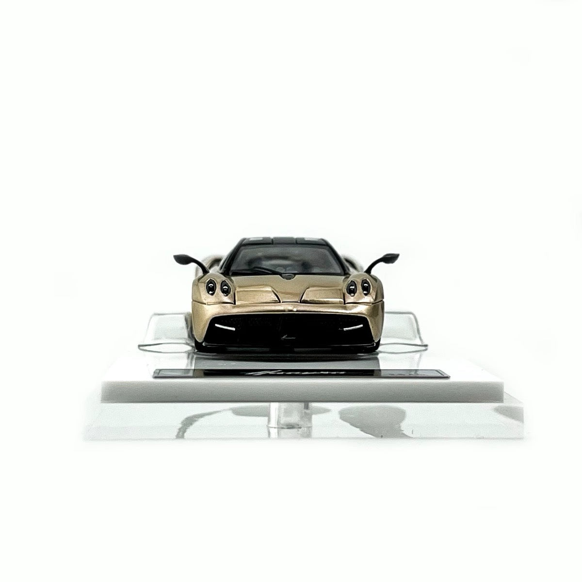 HKM Premium 1:64 Pagani Huayra Coupe 2014 Champagne Gold (Movable Rear Engine Boot, 2 Gull Wing Doors, Front and Rear Spoilers) Limited 999 Pieces