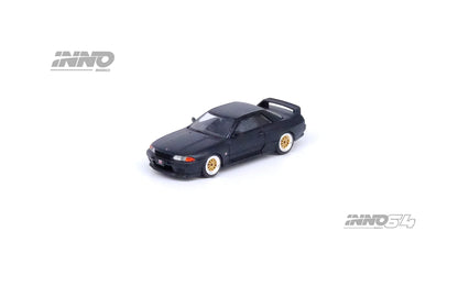 INNO64 1:64 NISSAN SKYLINE GT-R (R32) Matt Black The Diecast Company Special Edition