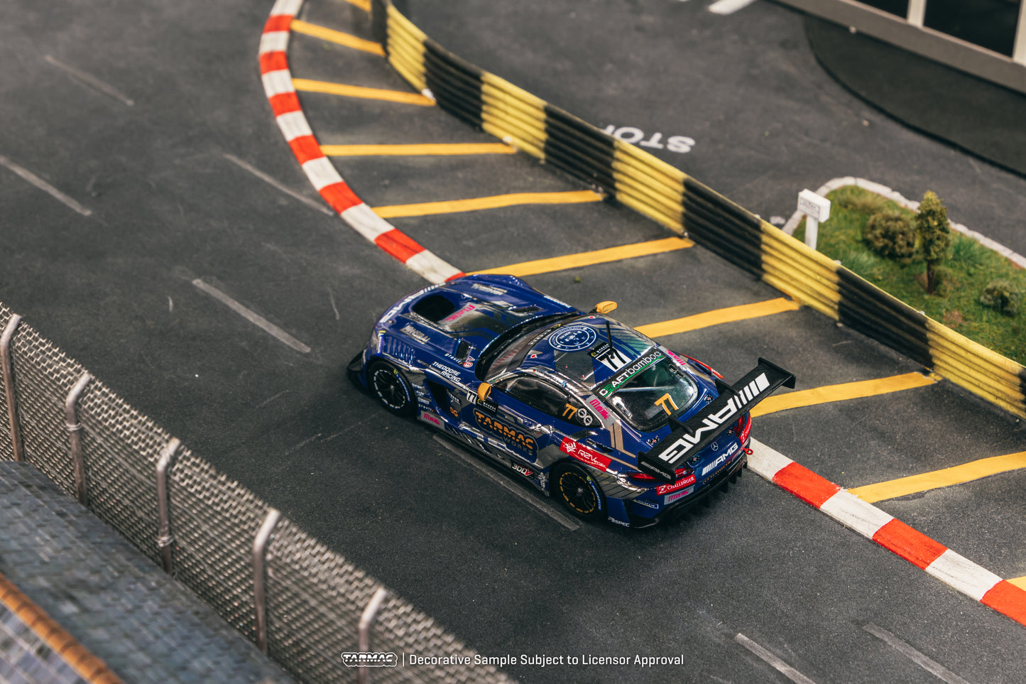 Tarmac Works 1/43 Mercedes-AMG GT3 Macau GT Cup 2022 #77 Winner - HOBBY43