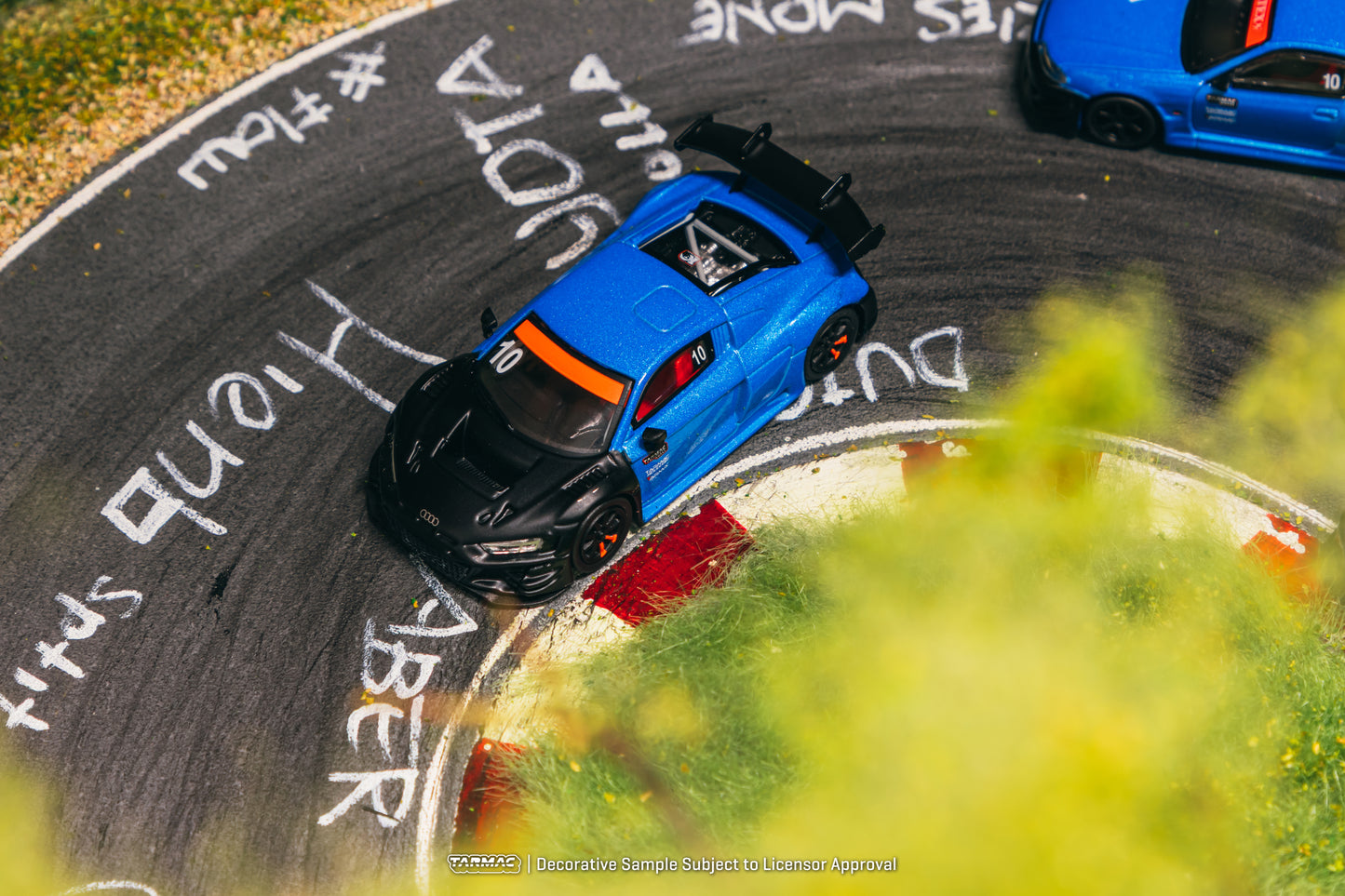 Tarmac Works 1/64 Audi R8 LMS GT3 evo II Tarmac Works 10th Anniversary - HOBBY64