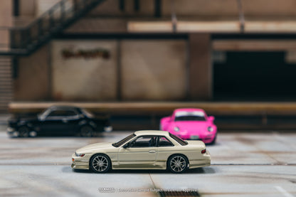Tarmac Works 1:64 VERTEX Nissan Silvia S13 White / Gold - Lamley Special Edition - GLOBAL64