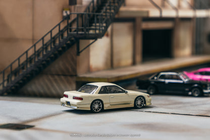 Tarmac Works 1:64 VERTEX Nissan Silvia S13 White / Gold - Lamley Special Edition - GLOBAL64