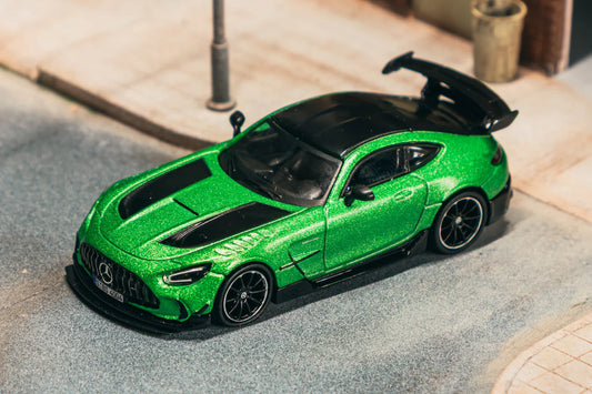 Tarmac Works 1/64 Mercedes-Benz AMG GT Black Series Green - Tarmac Works GLOBAL64
