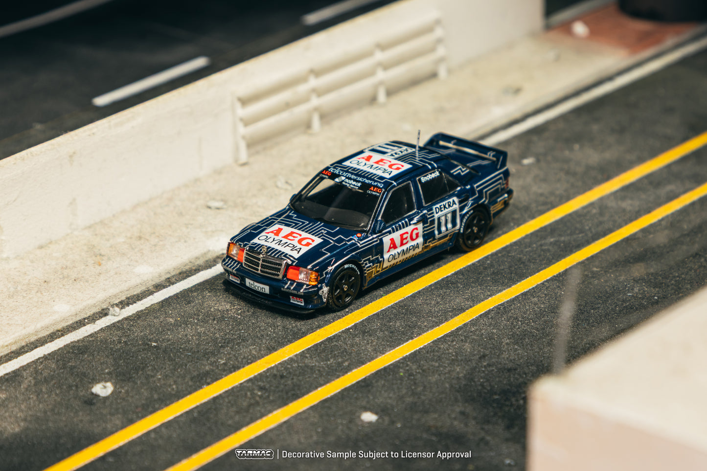 Tarmac Works 1/64 Mercedes-Benz 190 E 2.5-16 EVO 1 DTM 1989 Dany Snobeck - GLOBAL64