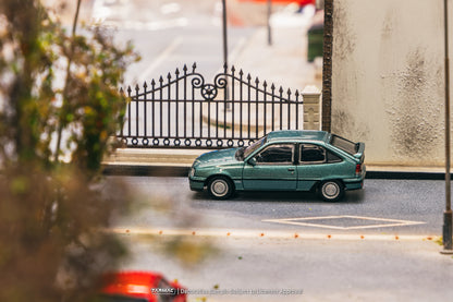 Tarmac Works 1/64 Opel Kadett GSi Green Metallic - GLOBAL64
