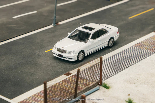 Tarmac Works 1/64 Mercedes-Benz S-Class Wald Alabaster White - Lamley Special Edition - GLOBAL64