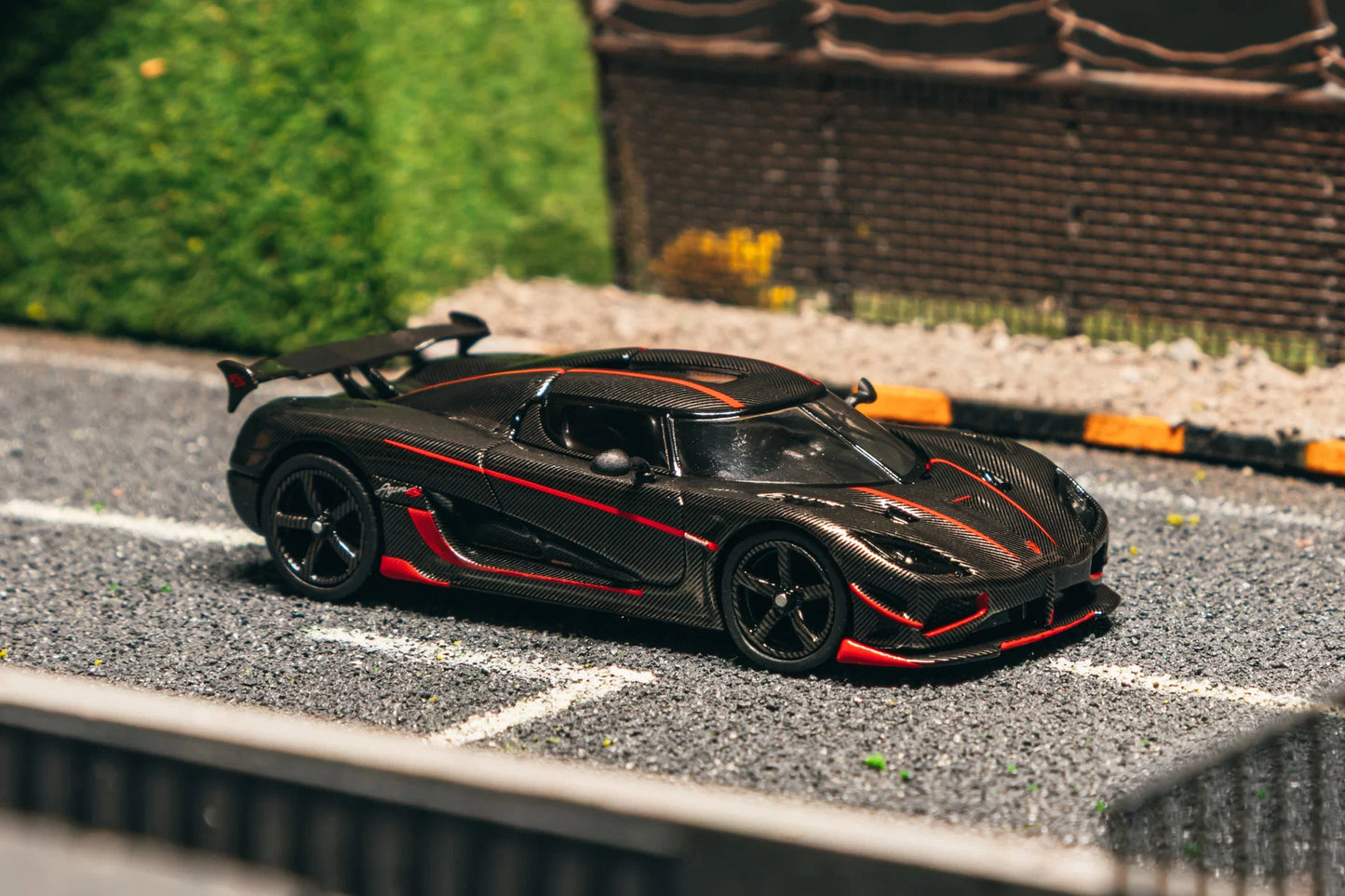 Tarmac Works 1/64 Koenigsegg Agera RS Black Carbon Fiber / Red Accents - Tarmac Works GLOBAL64