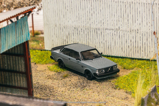 Tarmac Works 1/64 Volvo 242 Custom Grey - ROAD64