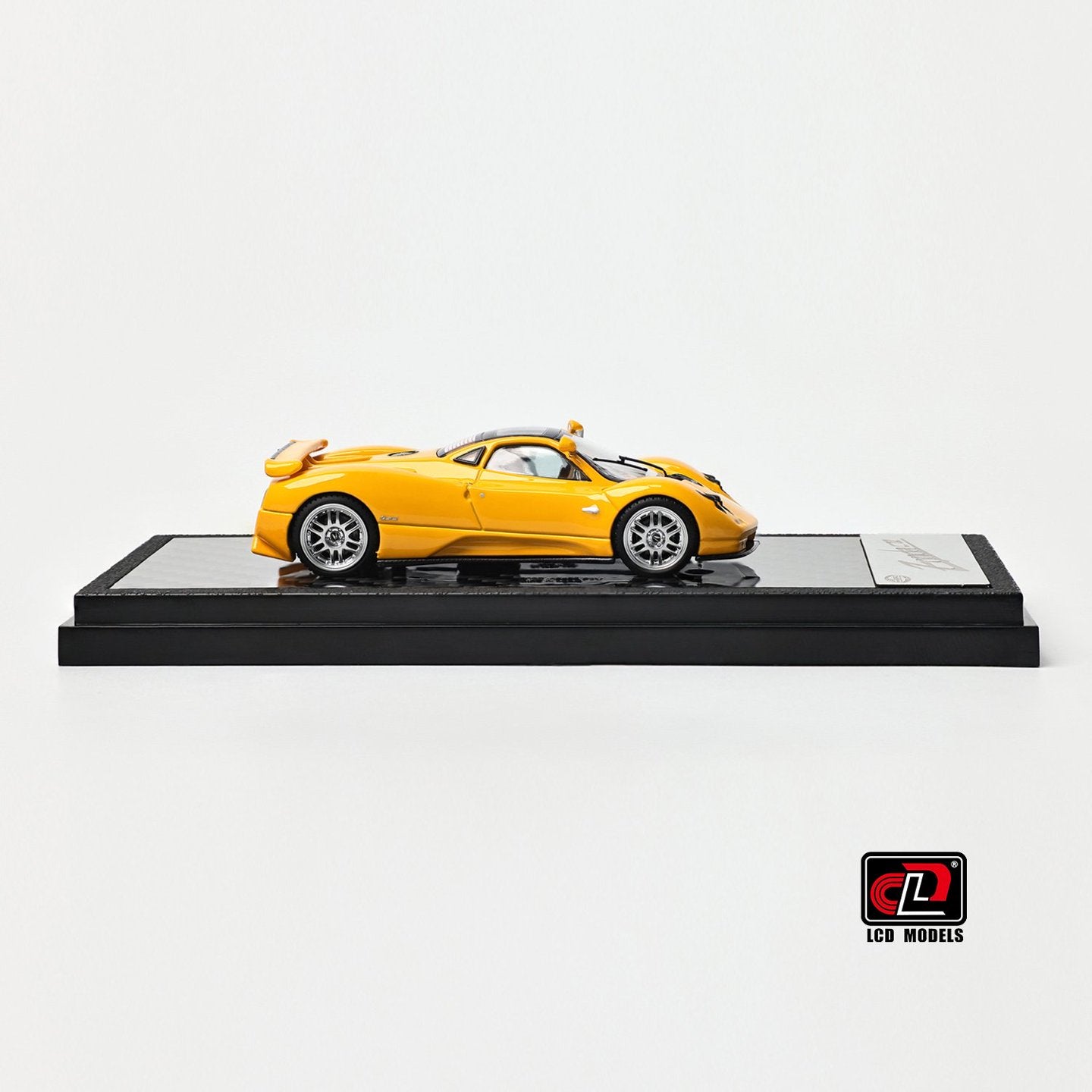 LCD 1:64 Pagani Zonda C12 Yellow Official Licensed