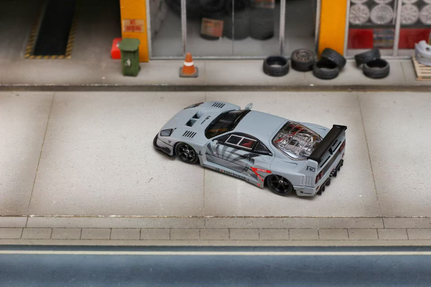 Street Weapon X Ghost Player 1:64 Ferrari F40 LB-Works LBWK Custom Cement Grey