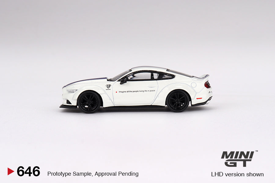 Mini GT 1:64 FORD MUSTANG GT LB-WORKS White LHD (MGT00646-CH)