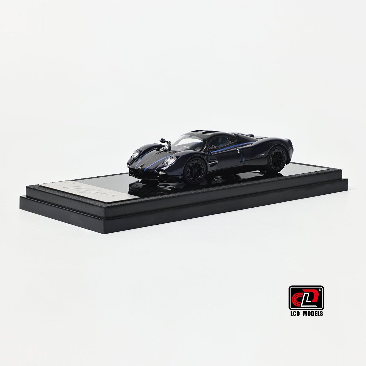 LCD 1:64 Pagani Utopia Blue Black Carbon Official Licensed