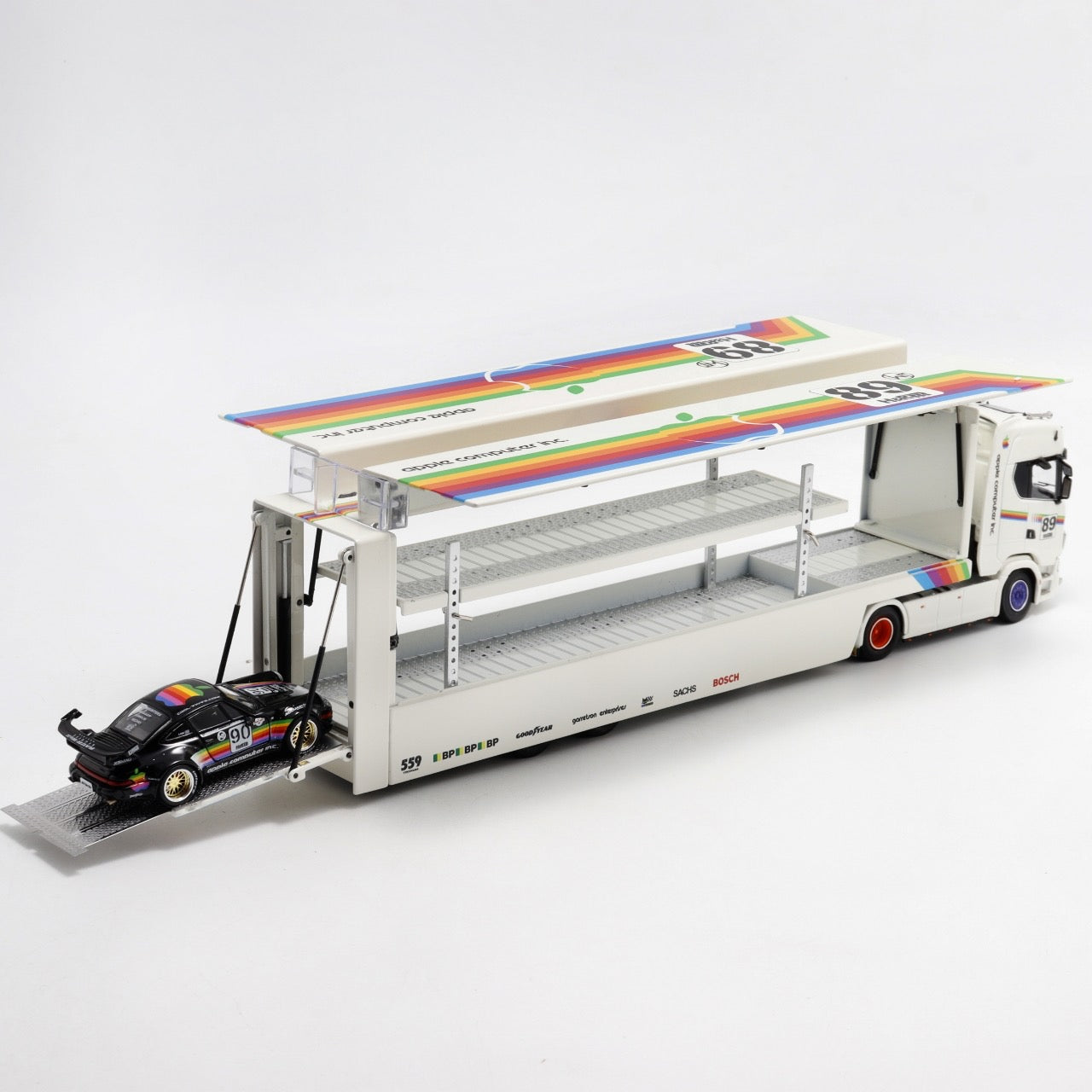 Kengfai X Maxwell 1:64 Scania S-Series 730 V8 Enclosed Double Deck Gull Wings Transporter Lorry Truck Livery White Apple #89 Edition Limited 450 Pieces