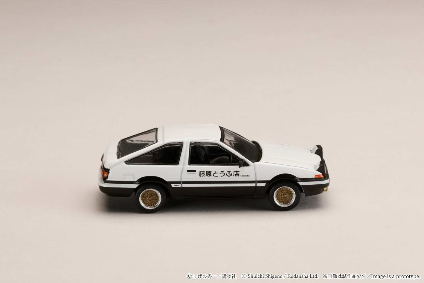 Hobby Japan x JDM64 1:64 Toyota SPRINTER TRUENO (AE86)/ INITIAL D Takumi Fujiwara AND Natsuki Mogi