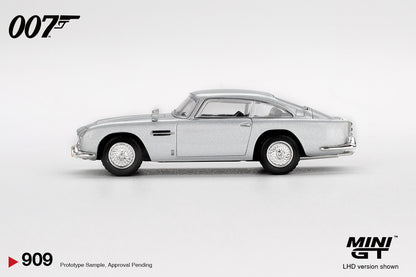 Mini GT 1:64 Aston Martin DB5 “Casino Royale” in Blister Packaging English Version (MGT00909-007E)