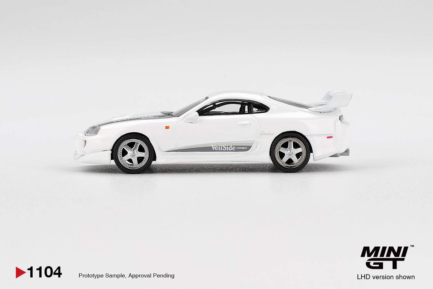 Mini GT 1:64 Toyota Supra VeilSide Combat V-I White (MGT01104-CH)