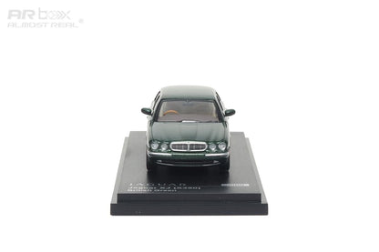 AR Box 1:64 Jaguar XJ350 British Racing Green Jaguar Official Licensed