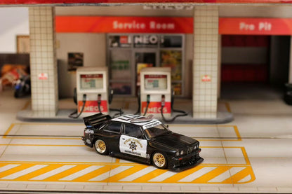 Street Weapon 1:64 BMW M3 E30 Live to Offend LTO Custom Police Car