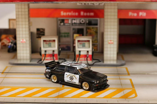 Street Weapon 1:64 BMW M3 E30 Live to Offend LTO Custom Police Car