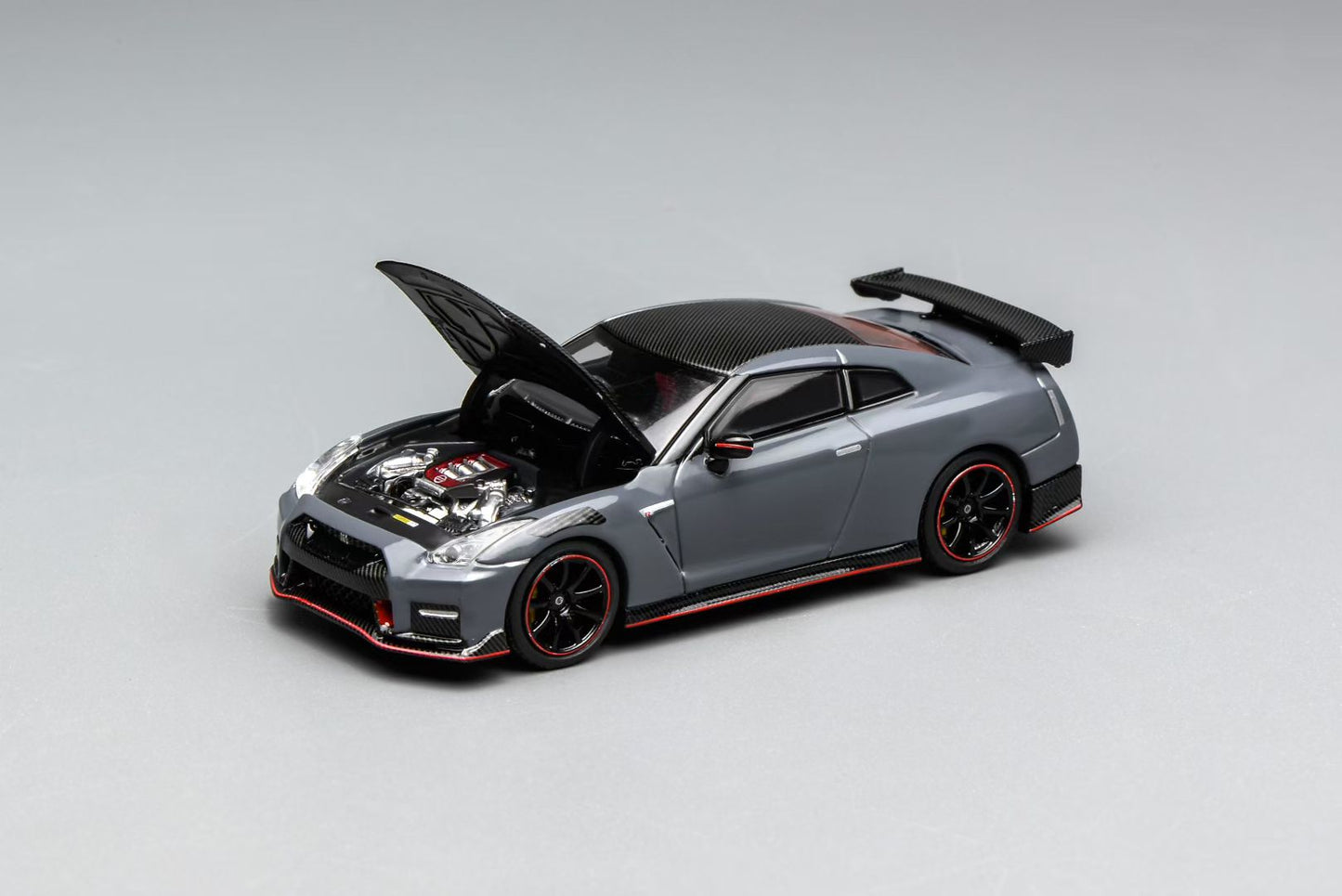 Motorhelix 1:64 Nissan GT-R R35 Special Edition 2022 NISMO Stealth Gray Openable Front Hood Detailed Engine Official Licensed (Premium Box Packaging)