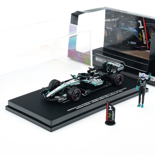 MINICHAMPS 1:64 MERCEDES-AMG PETRONAS FORMULA ONE TEAM W17 - GEORGE RUSSELL - WINNER SPRINT CHINA GP 2026 With FIGURINE AND POSITION BOARD