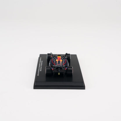 MINICHAMPS 1:64 ORACLE RED BULL RACING RB21 - MAX VERSTAPPEN - WINNER EMILIA-ROMAGNA GP 2025  With FIGURINE, 2X PITBOARD AND POSITION BOARD