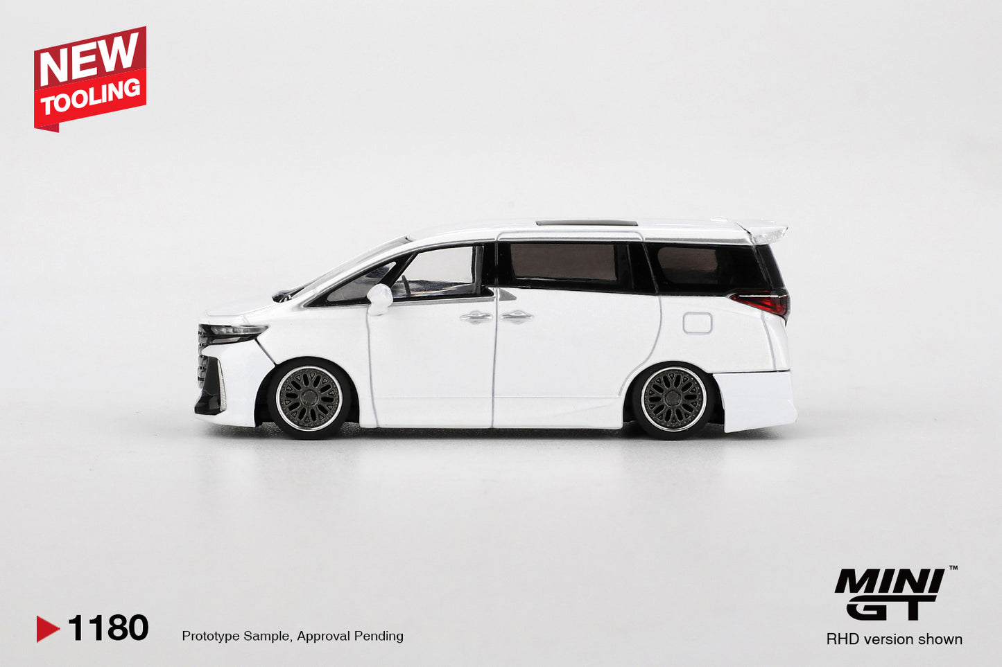 Mini GT 1:64 Toyota Alphard 40 KUHL White (MGT01180-CH)