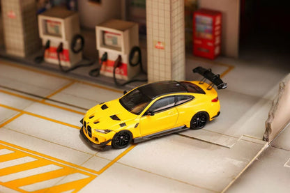 Street Weapon 1:64 BMW M4 G82 Floßmann / Flossmann Auto Design Wide-body Custom Yellow