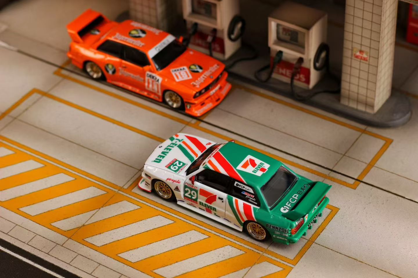 Street Weapon 1:64 BMW M3 E30 Live to Offend LTO Custom 7-11 Seven Eleven