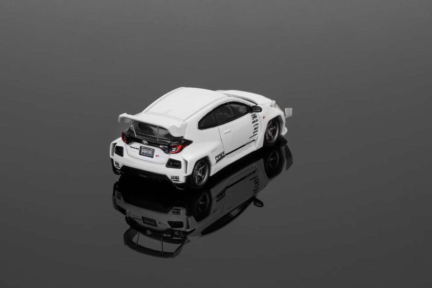 Fuji 1:64 Toyota GR Yaris Pandem Rocket Bunny Wide Body Hot Hatch HKS White Limited 499 Pieces