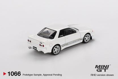 Mini GT 1:64 Nissan Skyline GT-R (R32) VeilSide Combat C-I White (MGT01066-CH)