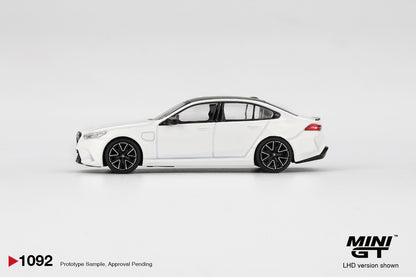 Mini GT 1:64 BMW M5 Alpine White (MGT01092-CH)