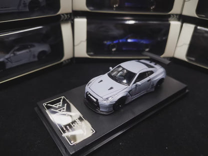 Big Boy Studio 1/64 Nissan Skyline GT-R R35 Matt Grey with Black Panel Lines