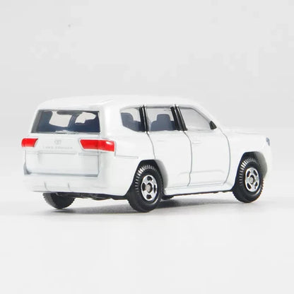 Tomica 1:66 Toyota LAND CRUISER 300 White with Car Suspension No.38
