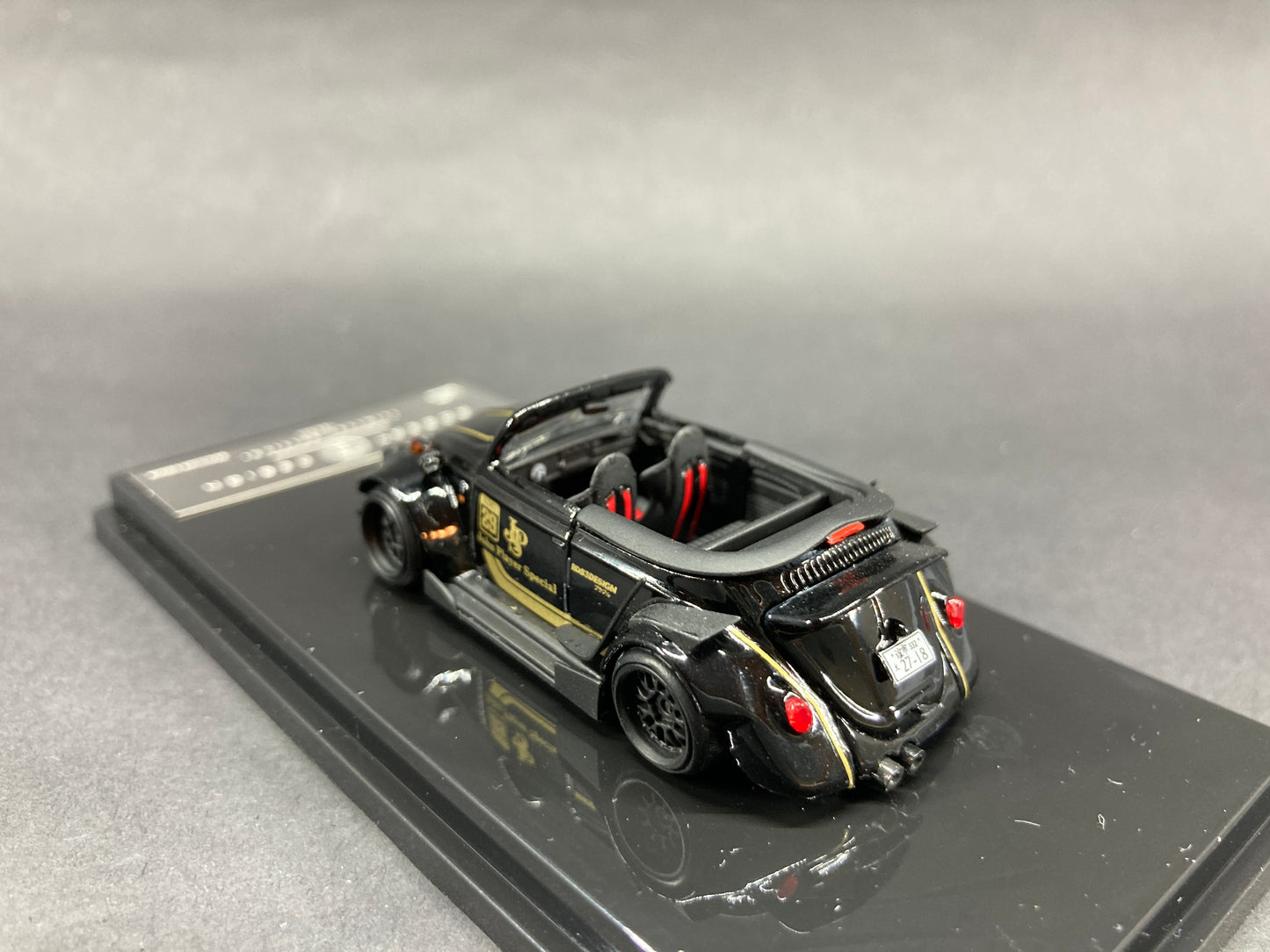 Inspire Model 1/64 Volkswagen Beetle RWB Robert Design John Player Special JPS Ltd Edition- Riverside Show 2021 (RD6407)