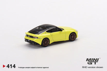 Mini GT-1/64 Nissan Fairlady Z Proto Spec 2023 Ikazuchi Yellow RHD (MGT00414-R)