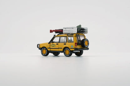 BM Creations 1/64 Land Rover 1998 Discovery 1 - Camel with Accessory (RHD)