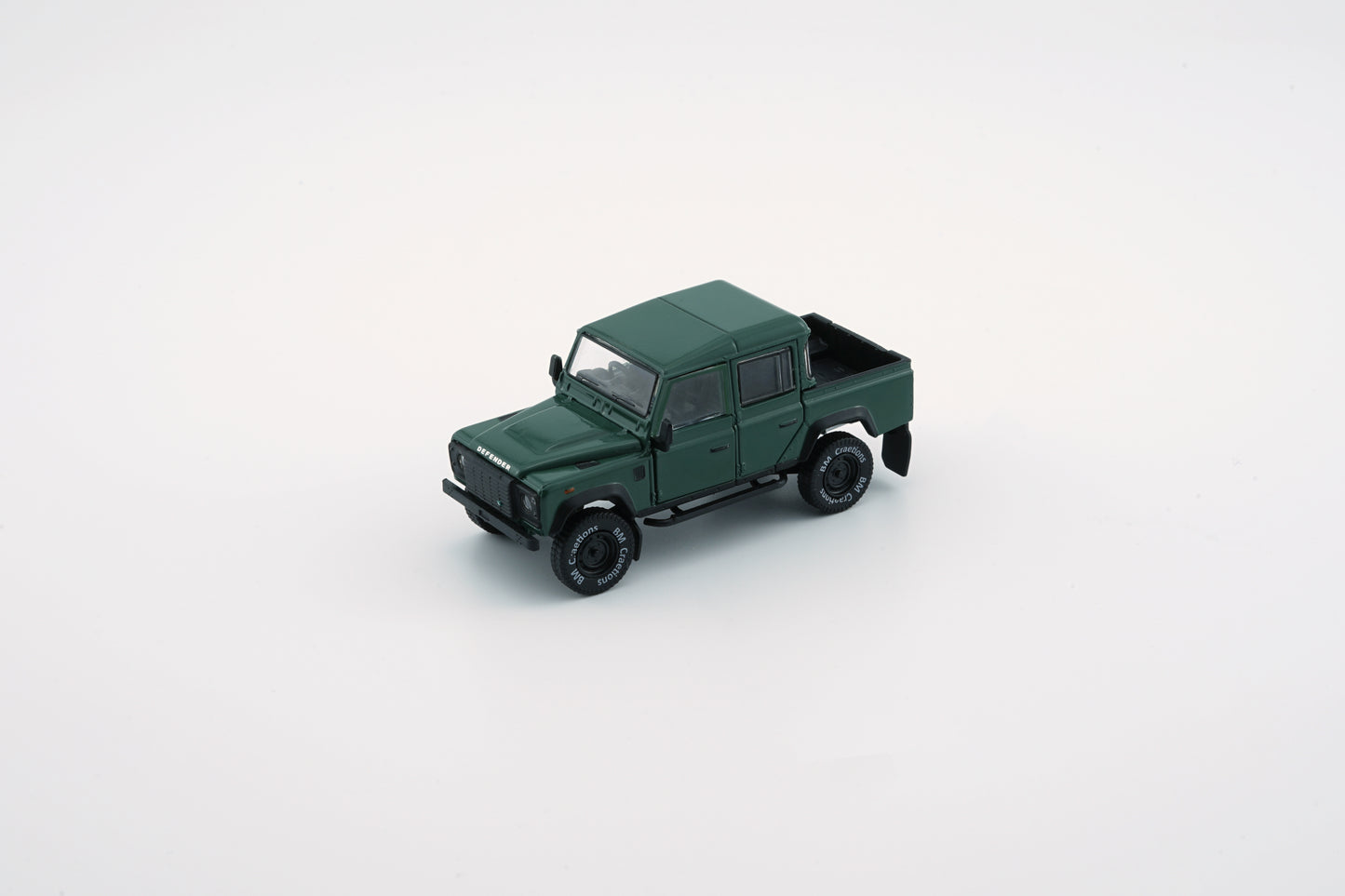 BM Creations 1/64 Land Rover 2016 Defender 110 Pick Up- Green (RHD)