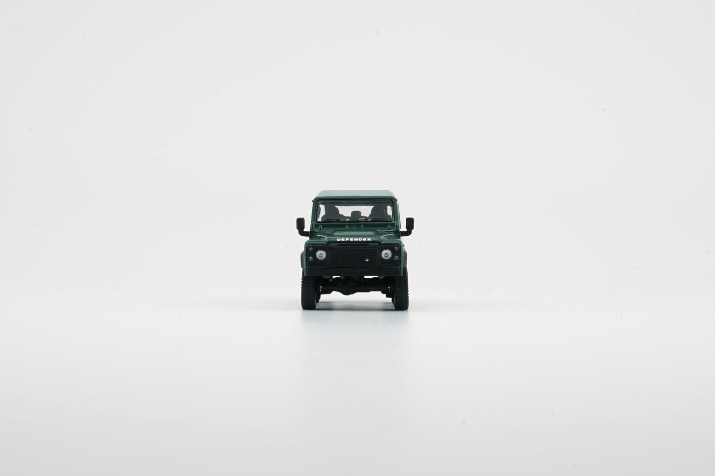 BM Creations 1/64 Land Rover 2016 Defender 110 Pick Up- Green (RHD)