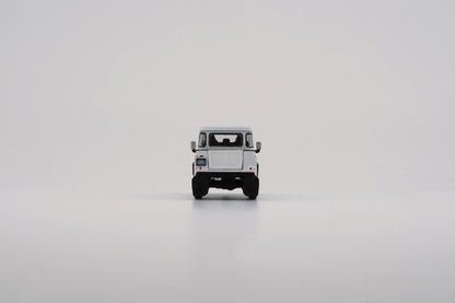 BM Creations 1/64 Land Rover 2016 Defender 110 Pick Up- White (RHD)