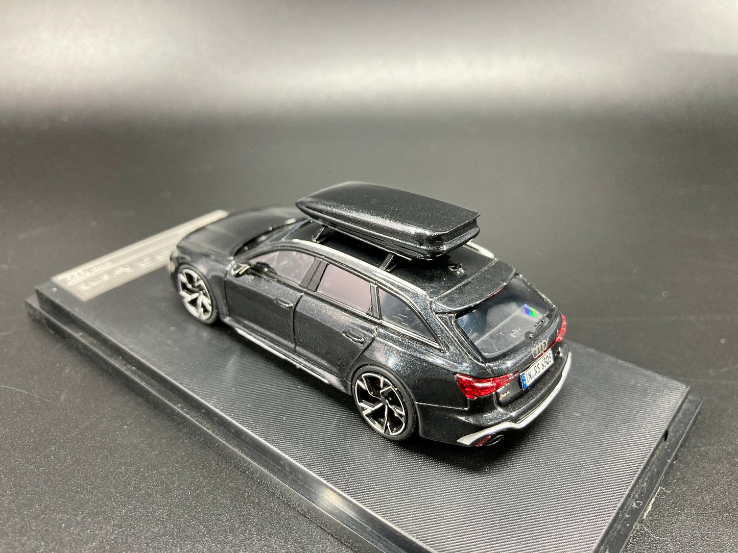 [Premium Resin Model] Stance Hunters 1/64 Audi RS6 Avant with Removable Roof Box -Black